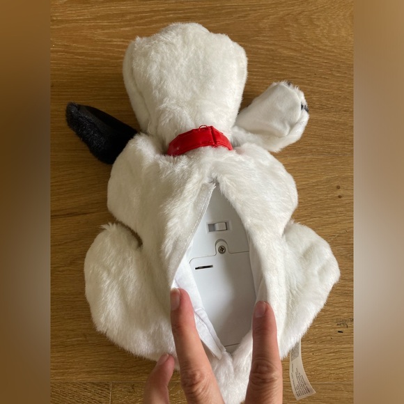 Battery operated plush toy dog - Picture 4 of 5